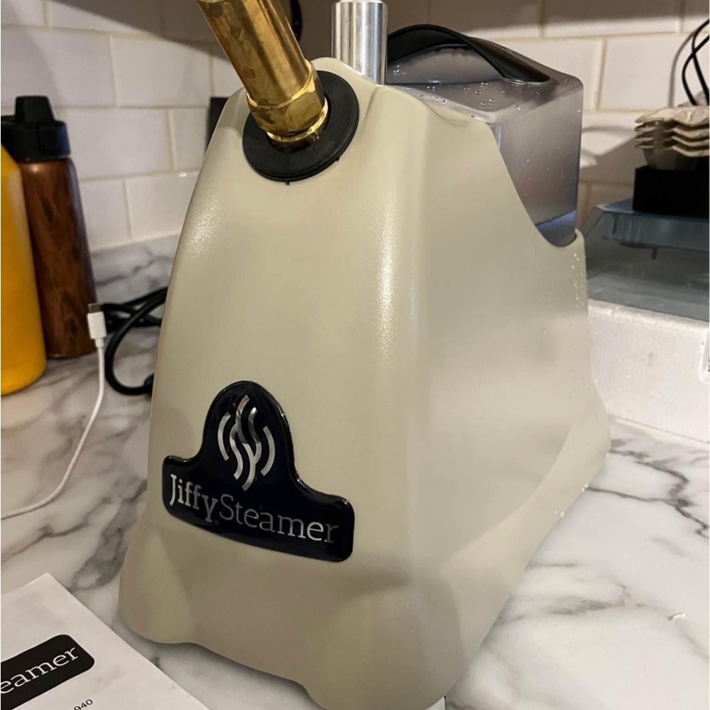 Jiffy Steamer Handheld Garment Steamer in Light Gray